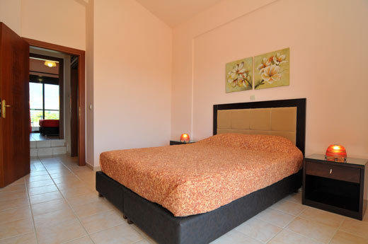 Golden Sunrise Apartments Chrisi Ammoudia Esterno foto